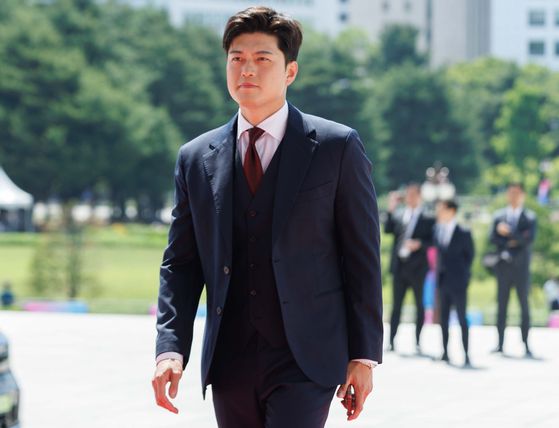 김용태 국민의힘 비상대책위원장이 4일 서울 여의도 국회의사당에서 열린 제21대 대통령 취임선서식에 참석하고 있다. 연합뉴스