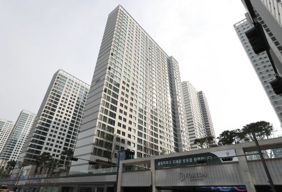 서울 강동구 올림픽파크포레온(둔촌주공 재건축)의 모습.[연합뉴스]