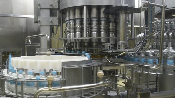 농심 백산수 신공장 내부 생산 설비. [사진 농심]