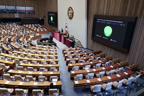 지난해 9월 19일 국회 본회의에서 순직 해병 특검법이 통과되고 있다. 김성룡 기자