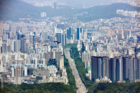 서울 경부고속도로 인근 아파트 단지. 연합뉴스