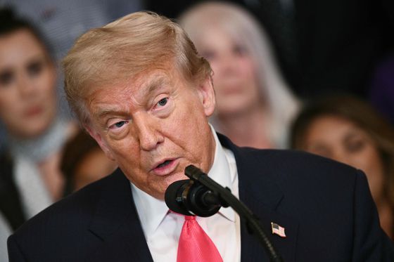 도널드 트럼프 미국 대통령이 26일(현지시간) 워싱턴 DC 백악관 이스트룸에서 열린 '하나의 크고 아름다운 행사'에서 연설하고 있다. AFP=연합뉴스