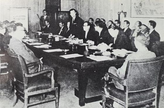 1967년 8월 제8차 수출진흥확대회의. [사진 국가기록원]