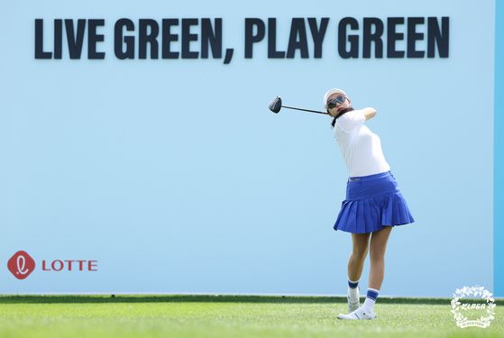 티샷하는 박혜준. 사진 KLPGA