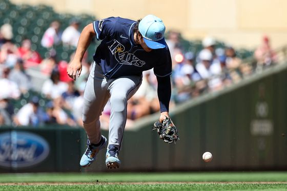 지난 5일(한국시간) 빅리그 복귀전에서 수비하는 김하성. 로이터=연합뉴스