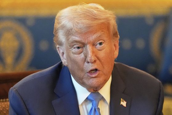 도널드 트럼프 미국 대통령은 7일(현지시간) ″한국과의 무역 관계가 상호적이지 않다″고 주장하며 오는 8월 1일부터 모든 한국산 제품에 25%의 상호관세를 부과하겠다고 통보하는 내용의 서한을 자신의 소셜미디어 트루스소셜에 게시했다. 서한의 수신인은 이재명 대통령으로 돼 있다. 사진 트루스소셜 캡쳐