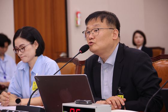 김필성 변호사가 9일 서울 여의도 국회에서 열린 법제사법위원회 전체회의 '검찰개혁 4법(검찰청 폐지법, 공소청 설치법, 중대범죄수사청 설치법, 국가수사위원회법)' 관련 공청회에서 진술인 발언을 하고 있다. 뉴시스