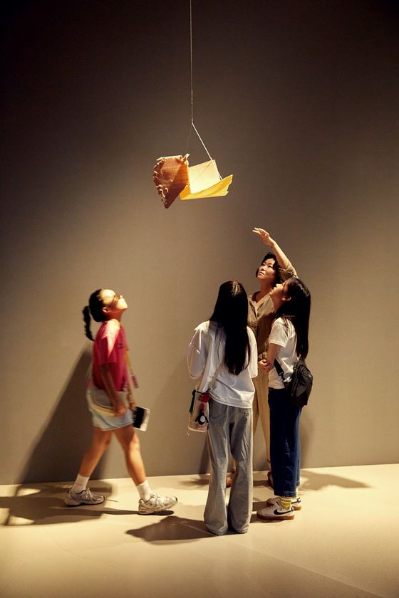 정지현·박상민의 'Cast Capture_3P 02_7043'. 사진이지만 조각과 같은 특성도 보인다.