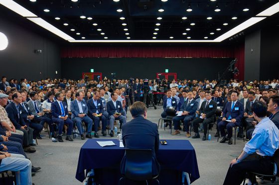 이재명 대통령이 지난 6월 25일 광주 국립 아시아문화전당에서 광주시민·전남도민 타운홀미팅을 하고 있다. 사진 대통령실