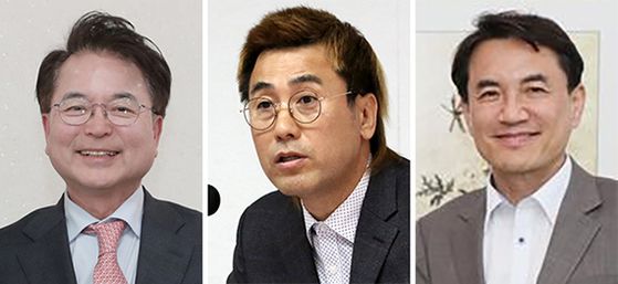 김진태(오른쪽) 강원지사는 2022년 6월부터 도정을 이끌고 있다. 강원FC의 구단주도 맡고 있다. 김병지 강원FC 대표이사는 2022년 12월 대표이사로 선임됐다. 육동한 춘천시장은 2022년 지방선거에서 더불어민주당 후보로 출마해 국민의힘 최성현 후보를 0.78%차로 가까스로 누르고 시장이 됐다. 연합뉴스