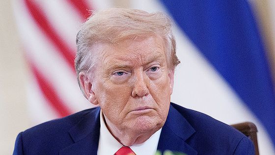 지난 18일(현지시간) 미국 워싱턴DC 백악관 이스트룸에서 열린 유럽 정상들과의 다자 회의에서 발언하는 도널드 트럼프 미 대통령. EPA=연합뉴스