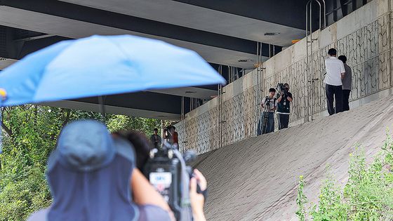 이태원 참사 현장 지원 이후 우울증을 앓던 30대 소방대원이 실종된 지 10일 만인 지난 20일 숨진 채 발견됐다. 뉴스1