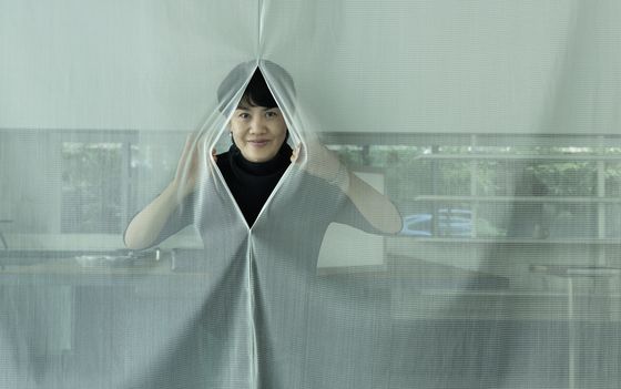 오카야마((岡山)에서 태어나고 자란 도쿠다는 "어렸을 때부터 집 근처의 오하라(大原)미술관을 자주 방문하면서 예술에 대한 호기심이 커졌다"고 말했다. 권혁재 사진전문기자