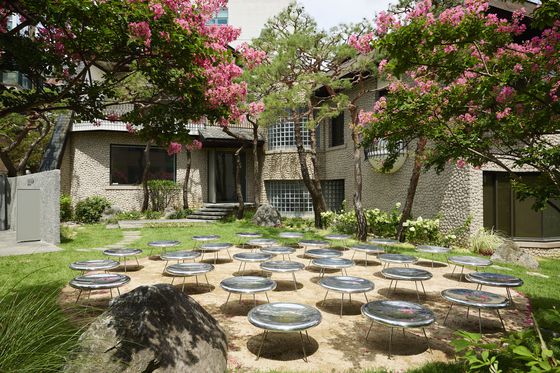 프리즈 하우스 서울 외부 전경. 사진 박성훈, 프리즈 서울 제공