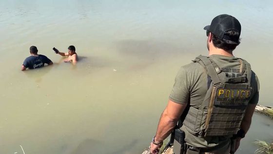 美 이민당국이 공개한 현대차-LG엔솔 이민단속 현장 영상 캡처. 사진 ICE 홈페이지