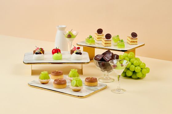 롯데호텔 서울이 가을 시즌 샤인머스캣 디저트 프로모션 선보인다. 사진 롯데호텔 서울