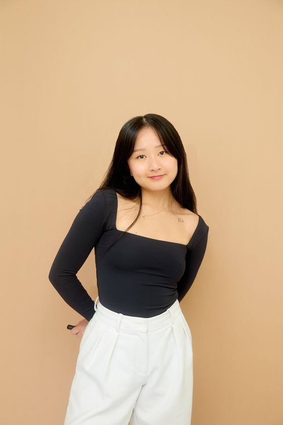 리안 장 작가는 중국계 캐나다인이다. 밴쿠버와 토론토를 오가며 지내는 그는 토론토대학교에서 범죄학과 심리학을 전공했다. 사진 오리지널스