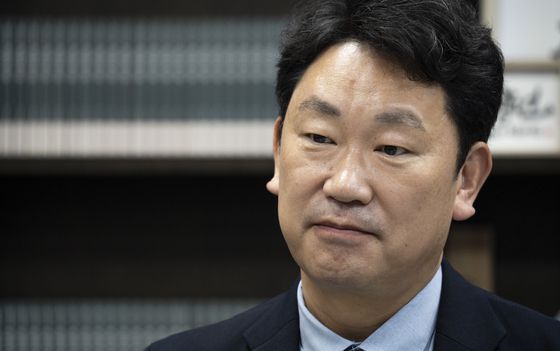 곽상언 더불어민주당 의원은 17일 중앙일보 인터뷰에서 "유튜브 권력이 정치 권력을 행사하며 만약 불법을 저질렀다면 밝혀내야 한다"고 말했다. 사진 곽상언 의원실