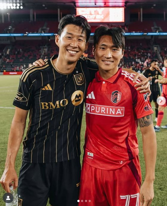 홍명보호 미국 원정에 합류했던 손흥민과 정상빈. 28일 경기 후 어깨동무를 했다. [사진 LAFC]