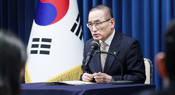 이규연 홍보소통수석이 17일 용산 대통령실에서 동남아 불법 구인 광고 긴급 삭제 관련 브리핑을 하고 있다. 대통령실사진기자단