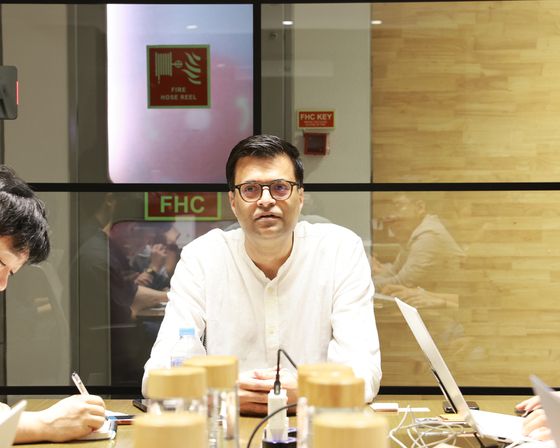 악셰 세티 유니핀 남아시아지역 총괄이 지난달 30일(현지시간) 인도 델리의 크래프톤 오피스에서 인터뷰하고 있다. 사진 크래프톤