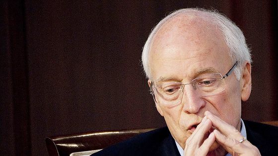 2011년 9월 9일 딕 체니 전 미국 부통령이 워싱턴 아메리칸기업연구소에서 열린 9.11테러 관련 토론에 참여하고 있다. AFP=연합뉴스