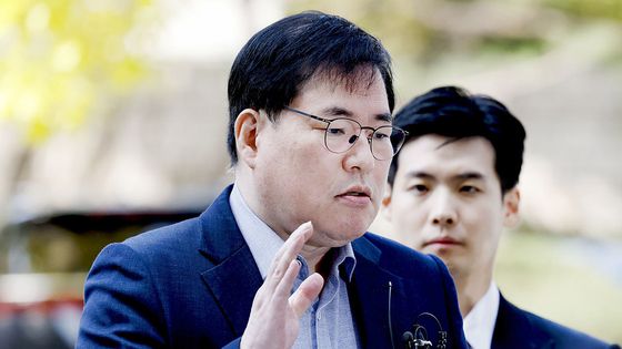 송언석 국민의힘 원내대표가 7일 서울 여의도 국회에서 열린 원내대책회의에서 발언하고 있다. 뉴스1