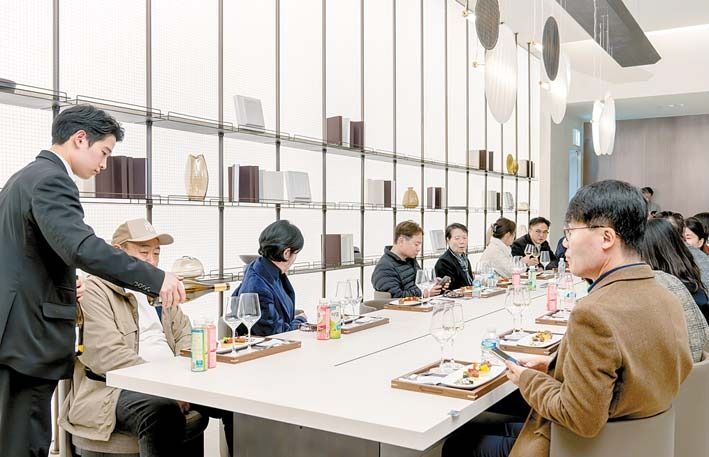 지난 15일 대치동 자이갤러리에서 열린 ‘자이안 데이’ 행사 모습.  [사진 GS건설]