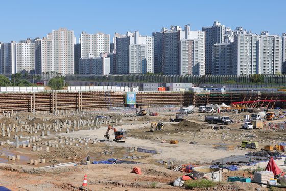 경기도 고양시 덕양구 도내동 창릉지구에서 한국토지주택공사(LH) 공공주택지구 건설 작업이 진행되고 있다. 연합뉴스