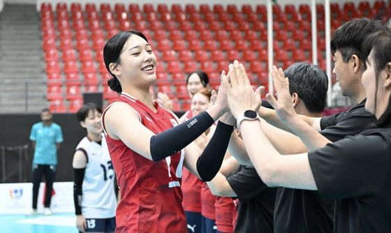 김연경 이을 '여중생 거포'로 주목받고 있는 손서연. 연합뉴스