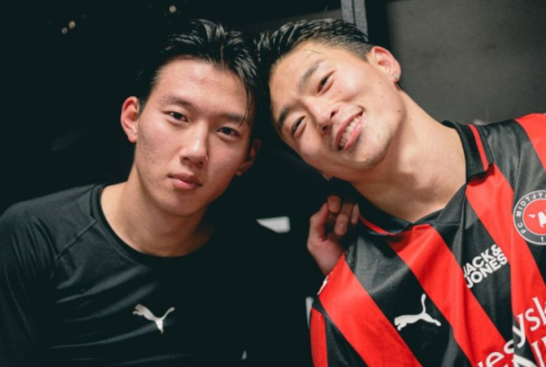 덴마크 미트윌란 이한범(왼쪽)과 조규성. 사진 미트윌란 SNS