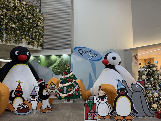 휘닉스파크에 설치된 애니메이션 ‘핑구’ 포토존. [사진 각 스키장]