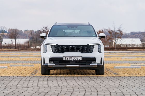 정갈함 돋보이는 혼다 CR-V