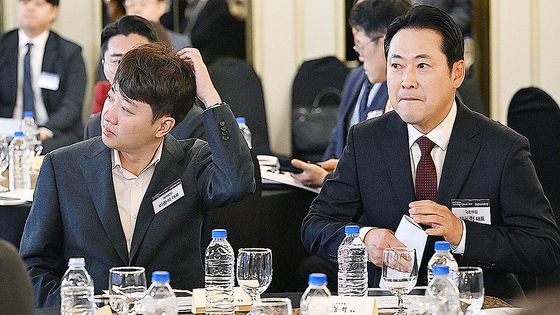 이재명 대통령이 15일 서울 용산 대통령실에서 열린 한-라오스 공식오찬에서 환영사를 하고 있다. 대통령실사진기자단