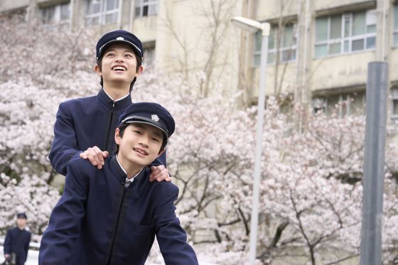 최고의 가부키 배우를 꿈꾸는 두 소년의 경쟁과 우정을 그린 ‘국보’의 한 장면. [사진 NEW]