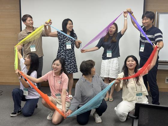 23일 제13회 대한민국 인성시민교육대상 시상식에서 수상자들이 기념촬영하고 있다. 강정현 기자