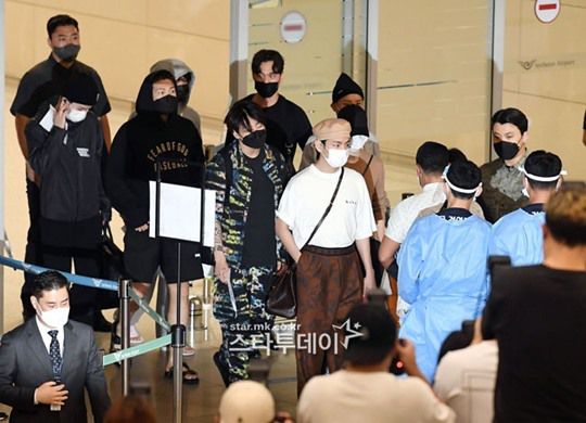 제76차 유엔총회 등 미국 일정을 마치고 귀국하는 방탄소년단. 사진l유용석 기자