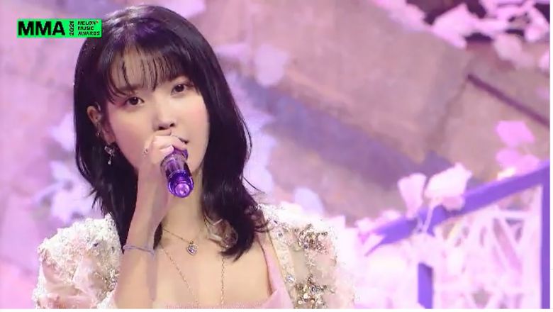 사진｜멜론뮤직어워드2021 방송 캡처