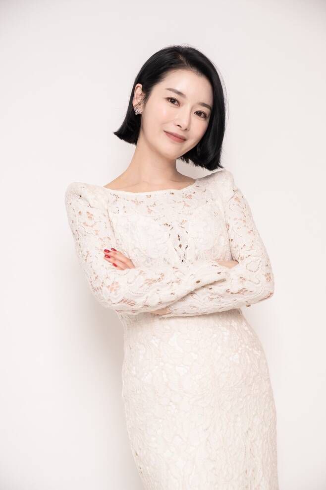 지안이 '인민을 위해 복무하라' 속 수련을 표현하기 위해 많은 고민과 노력이 있었다고 말했다. 사진|제이앤씨미디어그룹