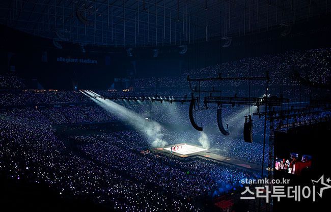 방탄소년단이 라스베이거스에서 '퍼미션 투 댄스 온 스테이지' 투어 콘서트를 성공적으로 선보였다. 사진｜빅히트 뮤직