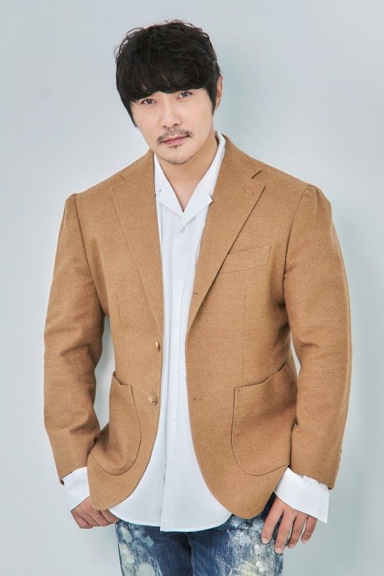 데뷔 20주년 기념 정규 앨범 ‘우리들’을 발매한 KCM. 사진ㅣ이미지나인컴즈