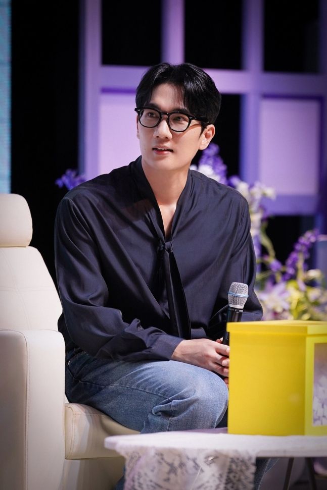 예매 오픈과 동시에 약 1천석 규모의 좌석이 전체 매진됐고, 추가 회차 역시 예매 오픈과 동시에 전석 매진된 바 있다.