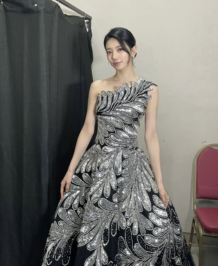 수지. 사진|매니지먼트 숲 인스타그램