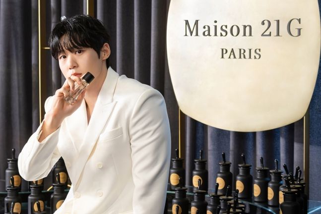 정승원이 퍼퓸 브랜드 앰배서더로 발탁됐다.