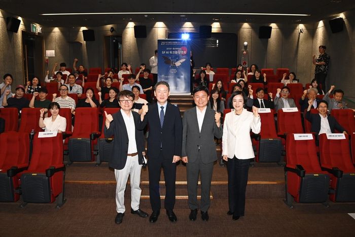 신철 BIFAN집행위원장, 김재준 SBS A&T 대표이사, 조용익 부천시장, 장미희 BIFAN조직위원장(왼쪽부터). 사진|제29회 부천국제판타스틱영화제)