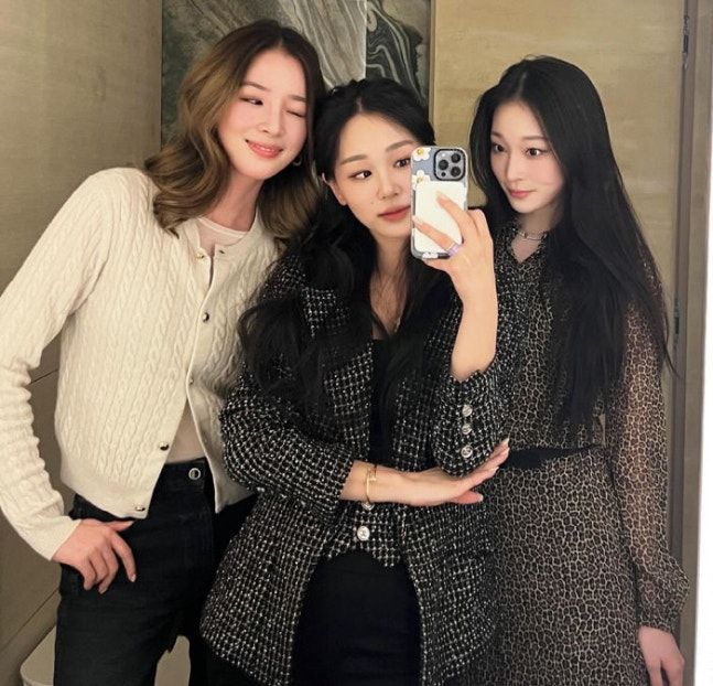 모델 아이린, 이주영, 애니(본명 문서윤). 사진 I 이주영 인스타그램