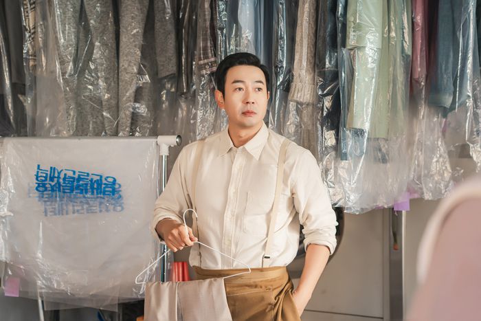 박용우가 극 중에서 박주현과 호흡을 맞춘 소감을 밝혔다. 사진|LG유플러스 STUDIO X+U