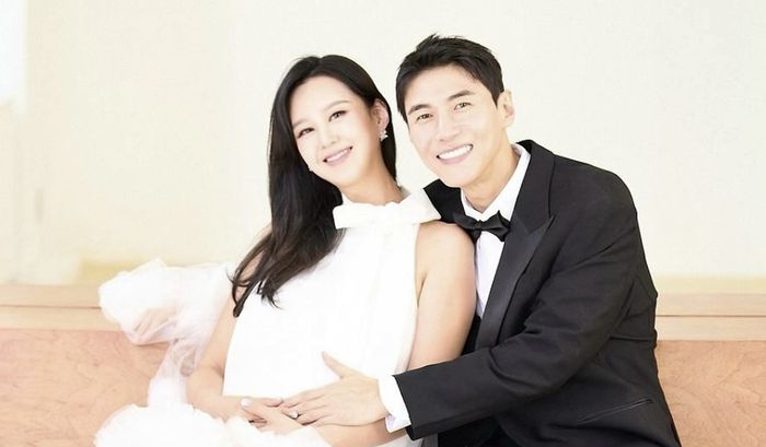 지소연, 송재희 부부. 사진| SNS