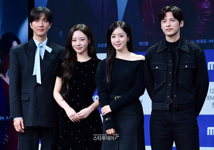 배우 박건일(왼쪽부터), 김민설, 함은정, 윤건일. <강영국 기자>