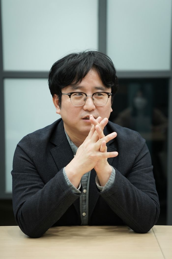 윤성호 감독. 사진|웨이브